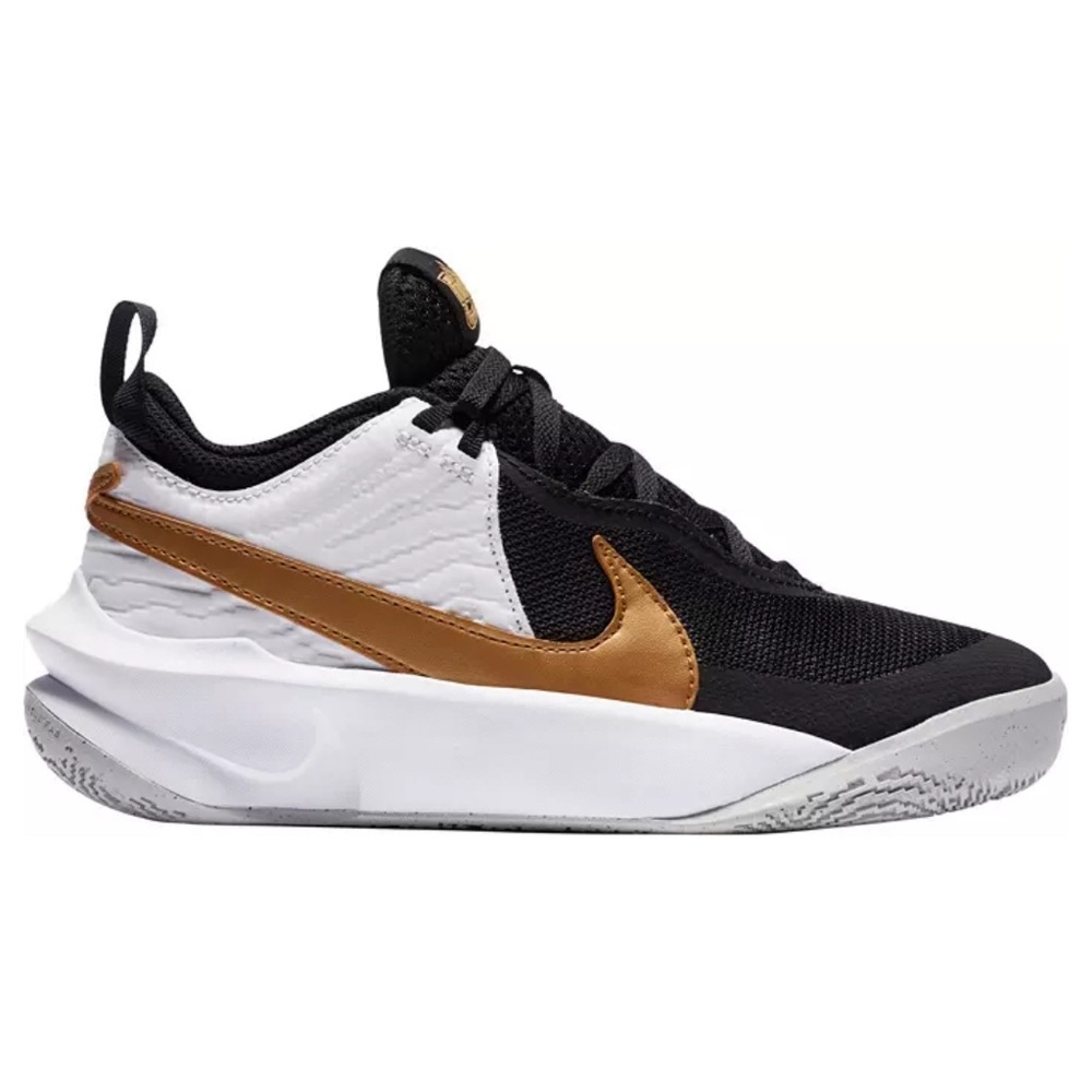 Nike Kids Team Hustle D 10 Basketball Sneakers